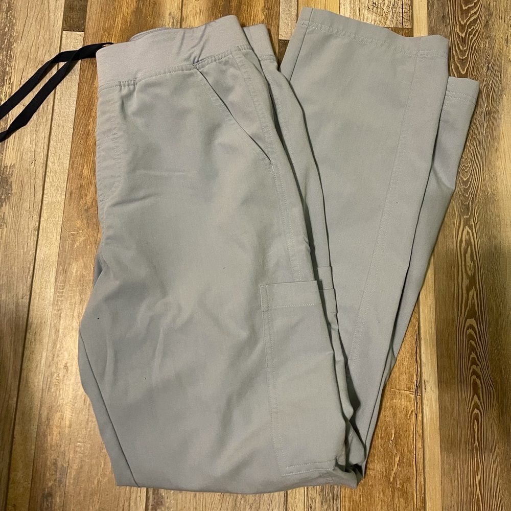 Men’s Figs Scrubs pants. Size L. Dusty Blue